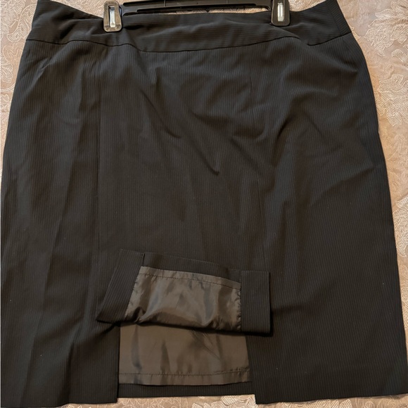 3pc pant suit - Picture 4 of 5